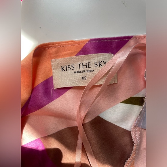 URBAN OUTFITTERS KISS THE SKY ‘70s VIBE SCARF TOP SIZE XS - Picture 7 of 7